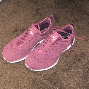 APL Running Shoes